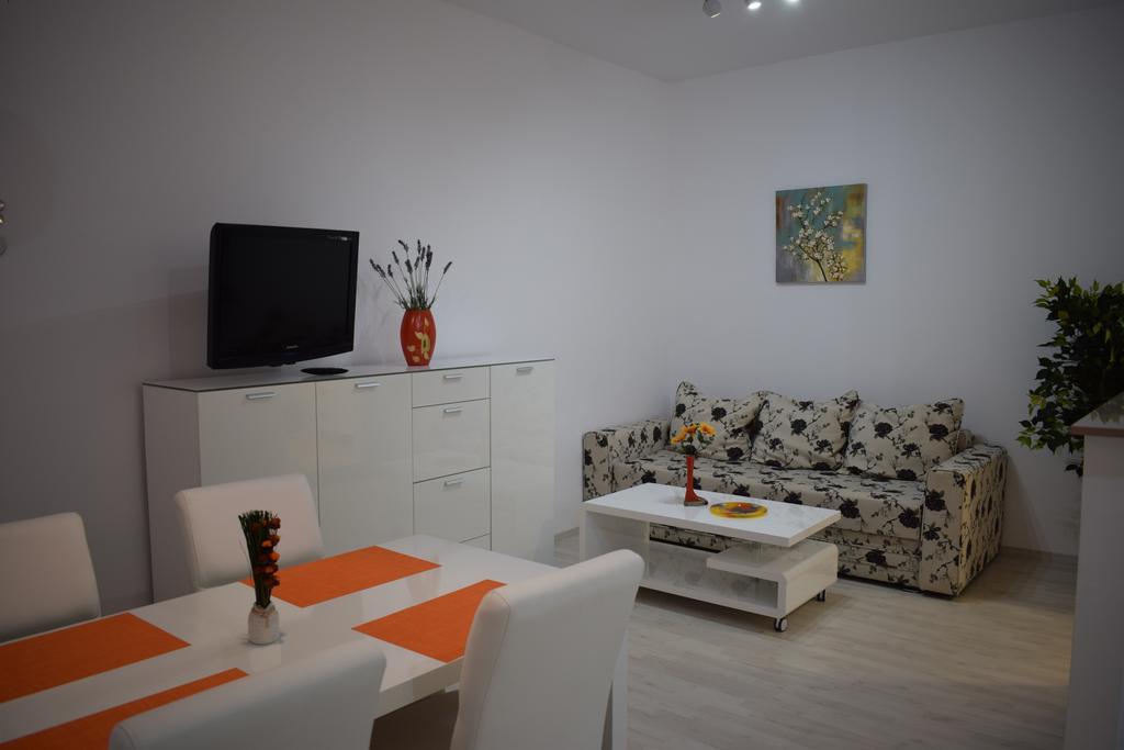 Apartament Teodora Sibiu Appartement Buitenkant foto